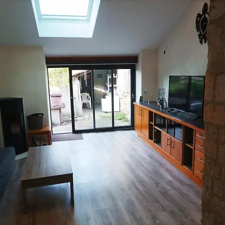 Agreable Maison De Ville Tout Confort Loudun Exterior photo
